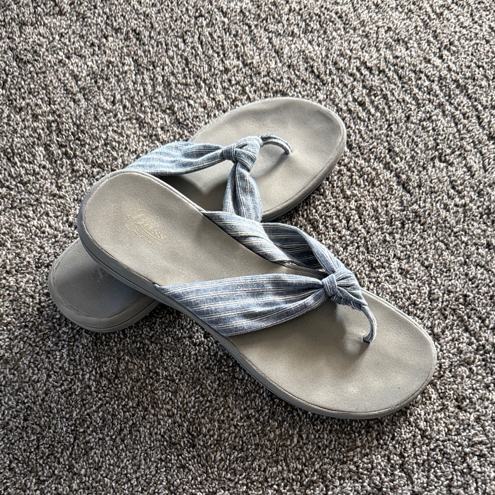 Bass Gray Sandals with Blue Stripes